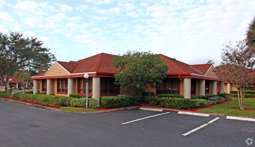 12640 World Plaza Ln, Fort Myers, FL à vendre - Photo de l’immeuble – Image 2 sur 21