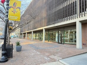 101 S 5th St, Louisville, KY à louer Photo de l’immeuble– Image 2 sur 8