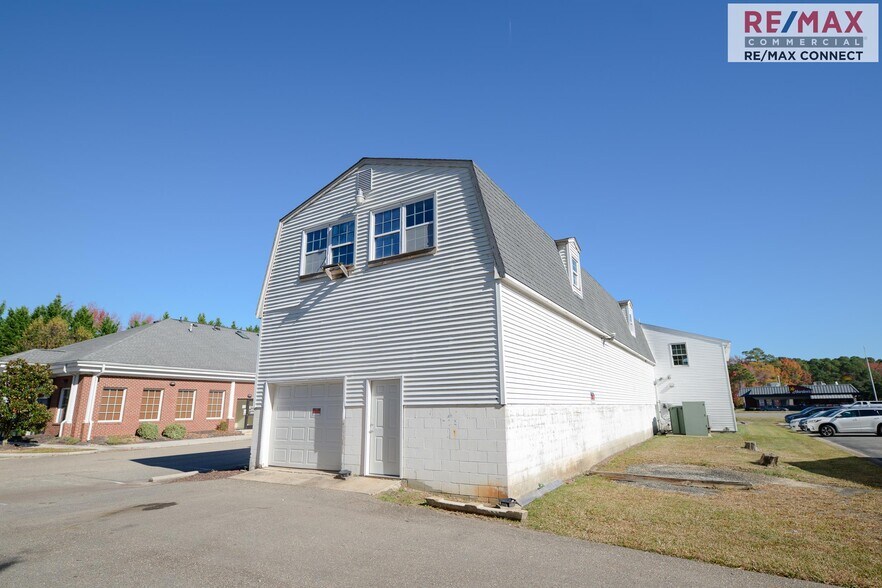 5333 George Washington Mem Hwy, Yorktown, VA à vendre - Photo de l’immeuble – Image 3 sur 28
