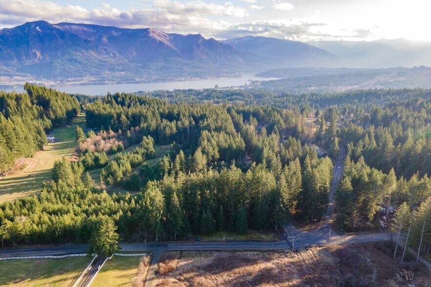 Loop Road, Stevenson, WA à vendre - Photo de l’immeuble – Image 1 sur 28