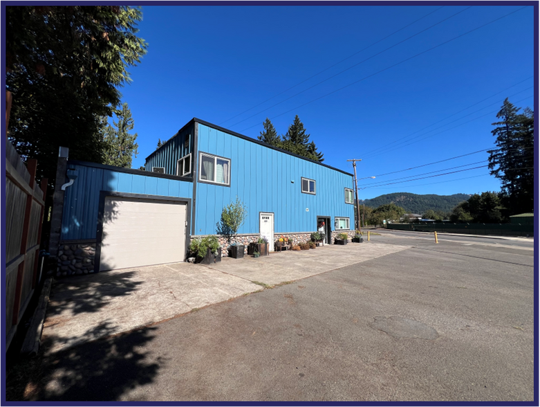 3800 N Coburg Rd, Eugene, OR à vendre - Photo de l’immeuble – Image 3 sur 5