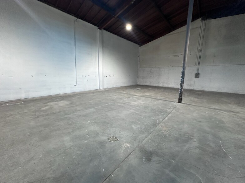 7324 Madison St, Paramount, CA à vendre - Photo de l’immeuble – Image 2 sur 9