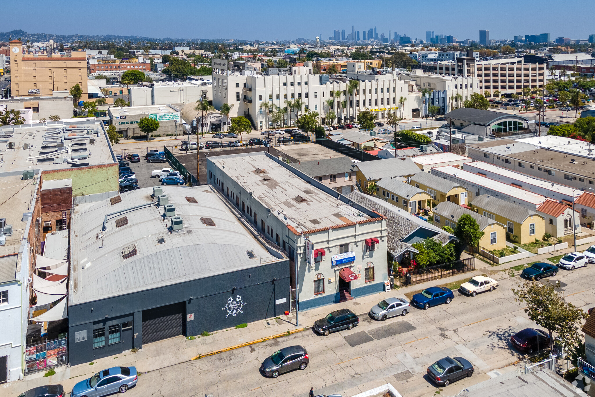 1042 N Wilcox Ave, Los Angeles, CA à vendre Photo de l’immeuble– Image 1 sur 26