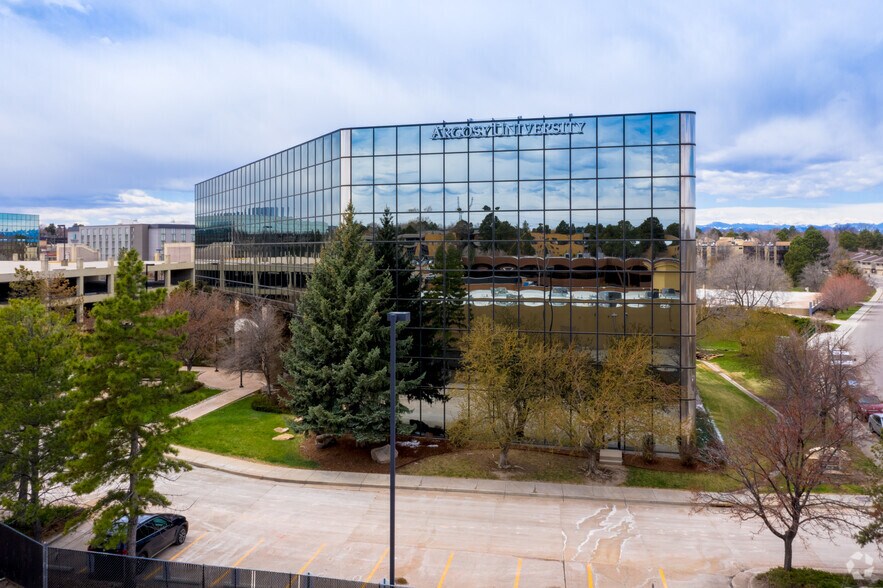7600 E Eastman Ave, Denver, CO à louer - Photo de l’immeuble – Image 1 sur 11