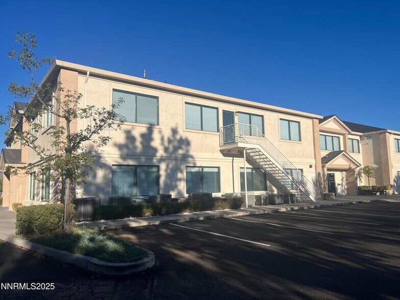 1701 County Rd, Minden, NV à vendre - Photo de l’immeuble – Image 3 sur 8