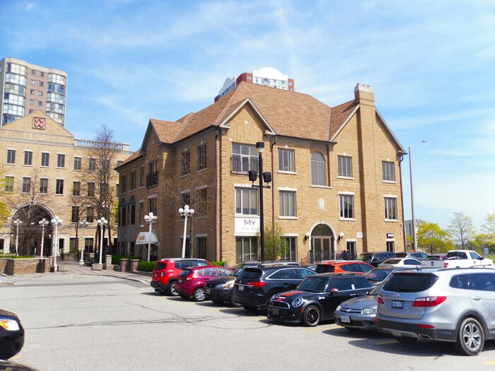 View Photo