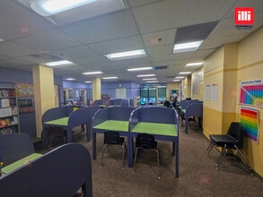 17200 Ventura Blvd, Encino, CA à louer Photo intérieure– Image 1 sur 5