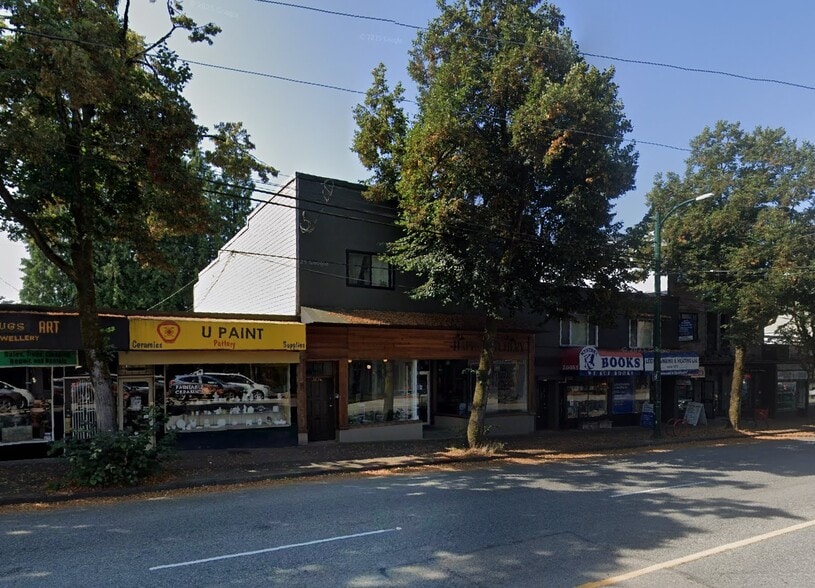 3634 4th Av W, Vancouver, BC à louer - Photo principale – Image 1 sur 1