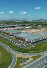 Le Thillay - VUE AÉRIENNE  vue de carte