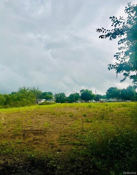 1727 Crescent Lake rd, Waterford, MI à vendre - Autre – Image 3 sur 6