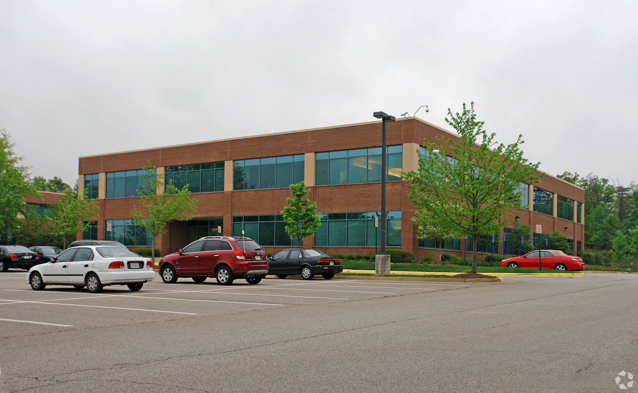 7702 Boston Blvd, Springfield, VA à louer Photo de l’immeuble– Image 1 sur 3