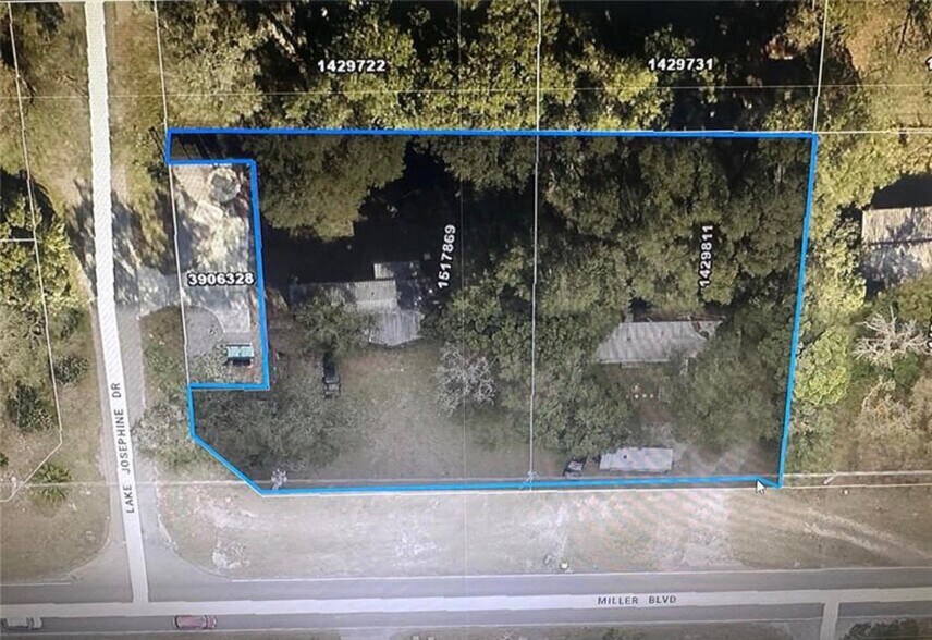 1639 Miller Blvd, Fruitland Park, FL à vendre - Photo principale – Image 1 sur 1