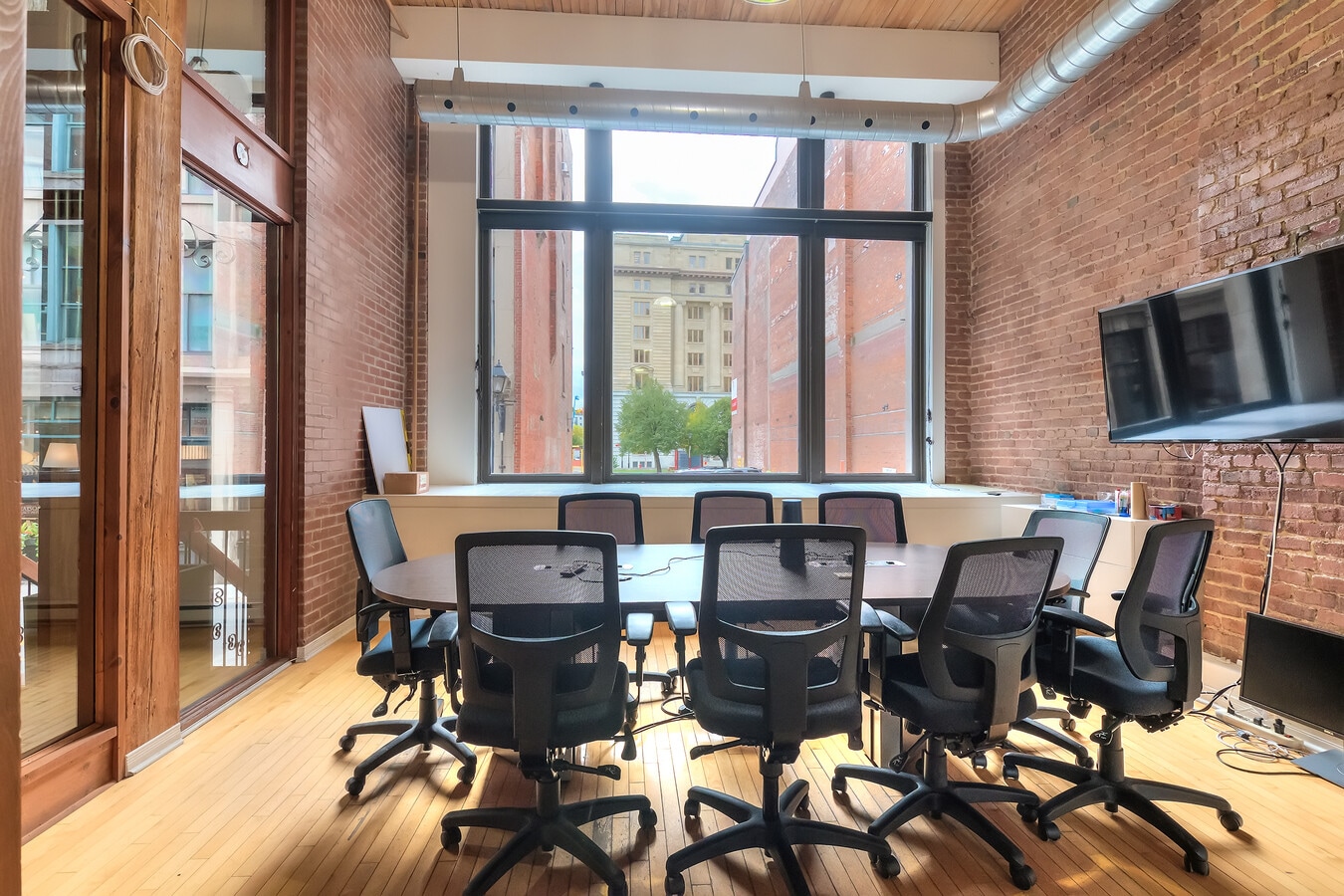 387 Rue Saint-Paul O, Montréal, QC H2Y 2A7 - Lot 201B - - Photo intérieure - Image 1 of 5