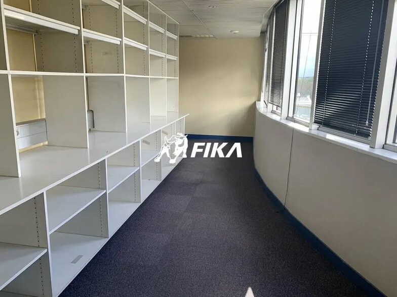 Bureau dans Bègles à vendre - Photo de l’immeuble – Image 3 sur 9