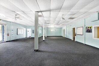 14120 Old Dixie Hwy, Hudson, FL à louer Photo intérieure– Image 2 sur 6