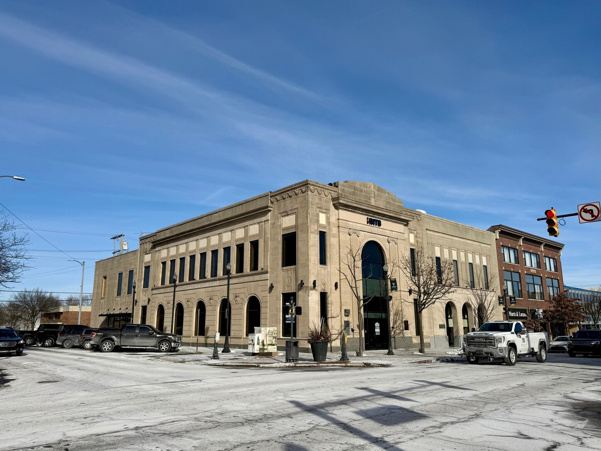 103 Lincolnway, Valparaiso, IN à louer Photo principale– Image 1 sur 6