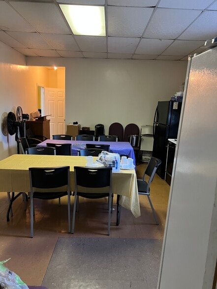 52 Gray St, Newark, NJ à vendre - Photo intérieure – Image 3 sur 8