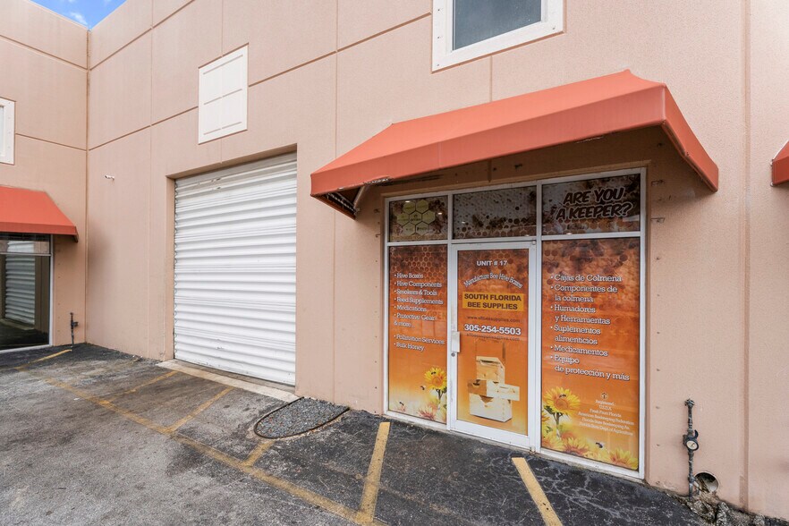 13275 SW 136th St, Miami, FL à vendre - Photo de l’immeuble – Image 2 sur 16