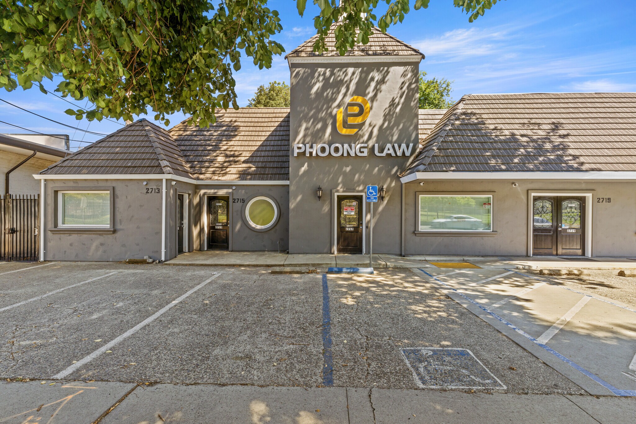 2713-2719 Riverside Blvd, Sacramento, CA à vendre Photo de l’immeuble– Image 1 sur 39
