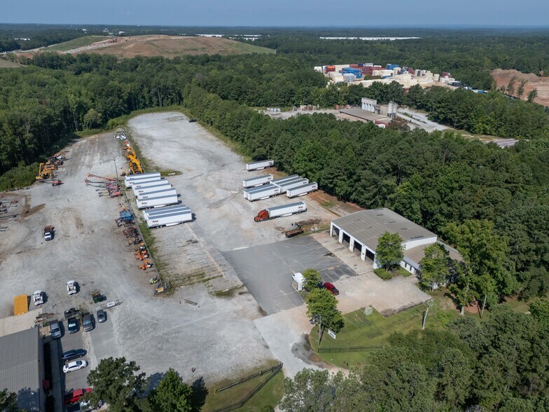 7735 Bishop Rd, Fairburn, GA à louer - Aérien – Image 2 sur 8