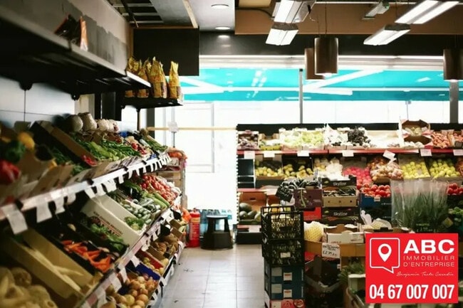 Plus de détails pour Local commercial à louer