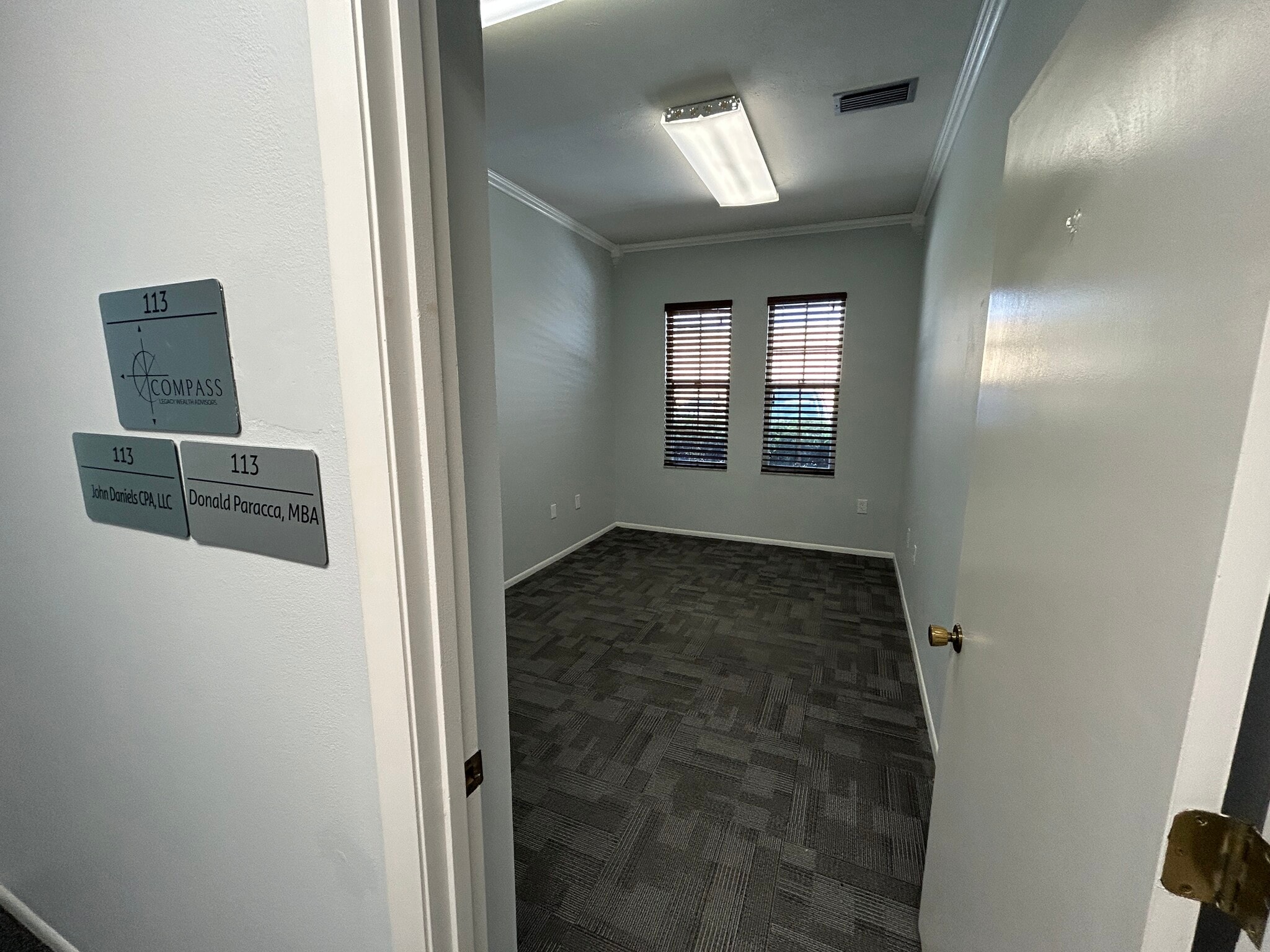 2100 Constitution Blvd, Sarasota, FL à louer Photo intérieure– Image 1 sur 2