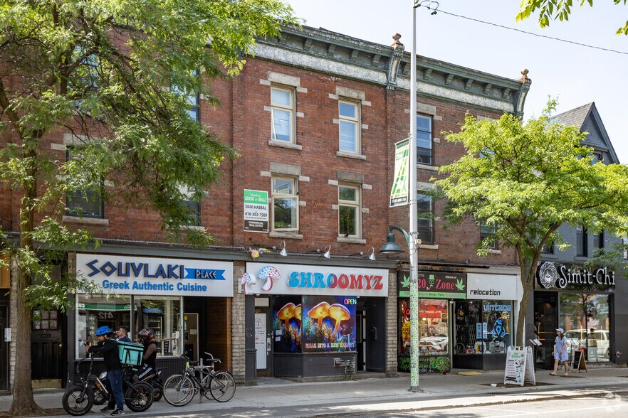 497 Bloor St W, Toronto, ON à louer - Photo de l’immeuble – Image 1 sur 2