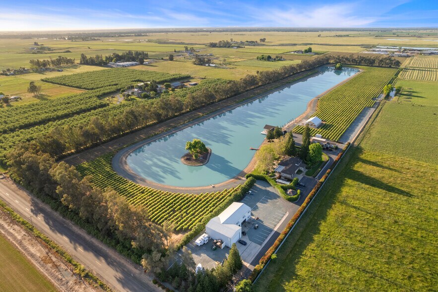 10675 Valensin Rd, Galt, CA à vendre - Photo de l’immeuble – Image 1 sur 144