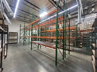 Plus de détails pour 675 E Cochran St, Simi Valley, CA - Industriel/Logistique à louer