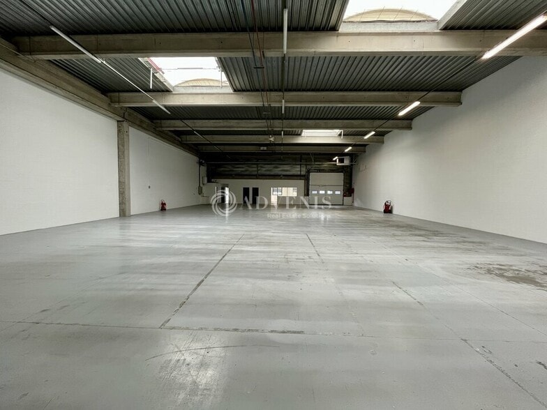 51 Rue Du Commandant Rolland, Le Bourget à louer - Photo intérieure – Image 2 sur 6