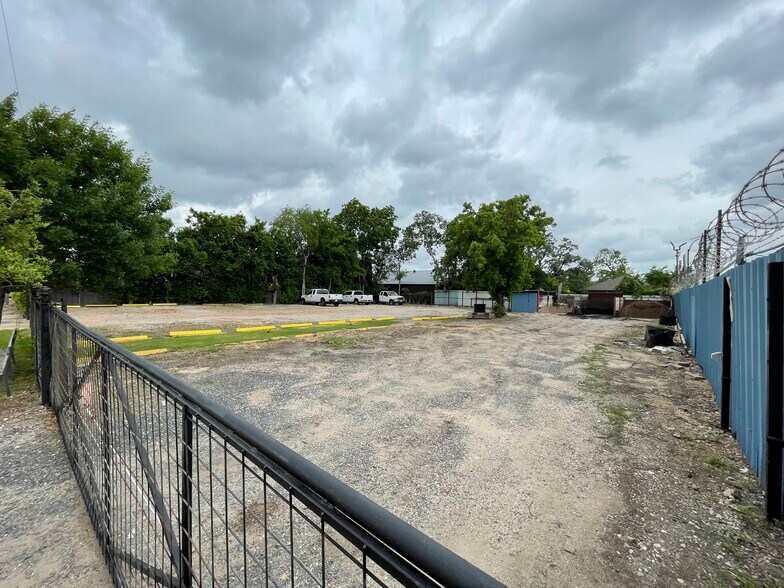 8626 Pagewood Ln, Houston, TX à vendre - Photo de l’immeuble – Image 2 sur 3