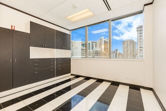 2155 Kalakaua Ave, Honolulu, HI à louer Photo intérieure– Image 1 sur 6