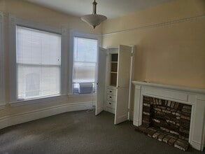 621 Cherry St, Santa Rosa, CA à louer Photo intérieure– Image 2 sur 3