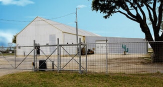 Plus de détails pour 3000 W Us-90 Hwy, Seguin, TX - Industriel/Logistique à louer