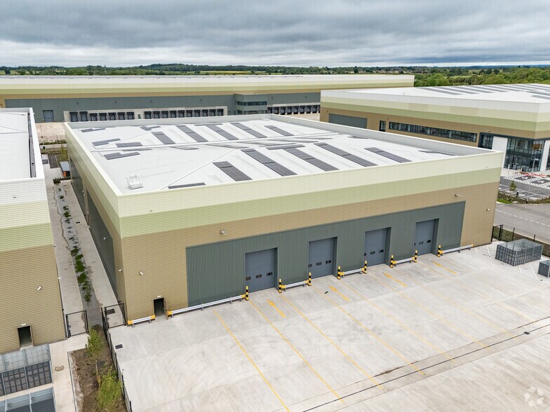 Indurent Park, Chippenham à louer - Aérien – Image 3 sur 7