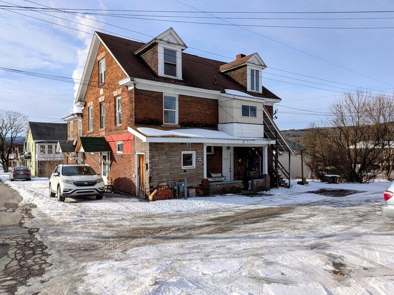 1330 Daisy St, Clearfield, PA à vendre - Photo de l’immeuble – Image 2 sur 2