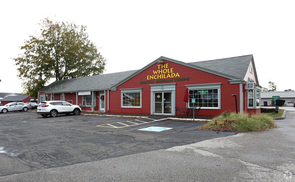 370 & 376 Main Street Durham, CT 06422 portefeuille de 2 biens à vendre sur LoopNet.fr - Photo principale – Image 1 sur 3