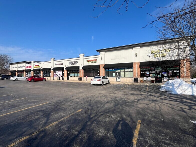 322-340 W Main St, Carpentersville, IL à louer - Photo de l’immeuble – Image 2 sur 3