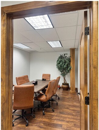 Plus de détails pour 393 E Riverside Dr, St George, UT - Bureau à louer