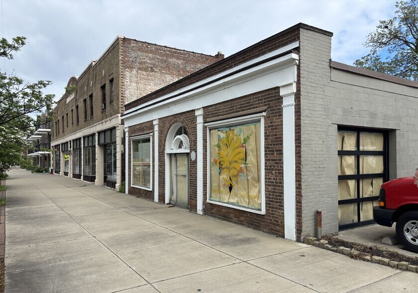 12621-12631 Larchmere Blvd, Cleveland, OH à louer - Photo de l’immeuble – Image 2 sur 31