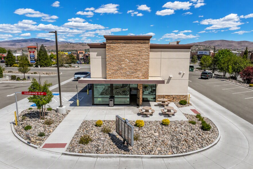 75 Los Altos Parkway, Sparks, NV à louer - Photo de l’immeuble – Image 2 sur 5