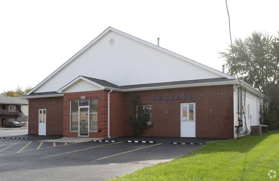 901 Route 34, Plano, IL à vendre - Photo principale – Image 1 sur 11