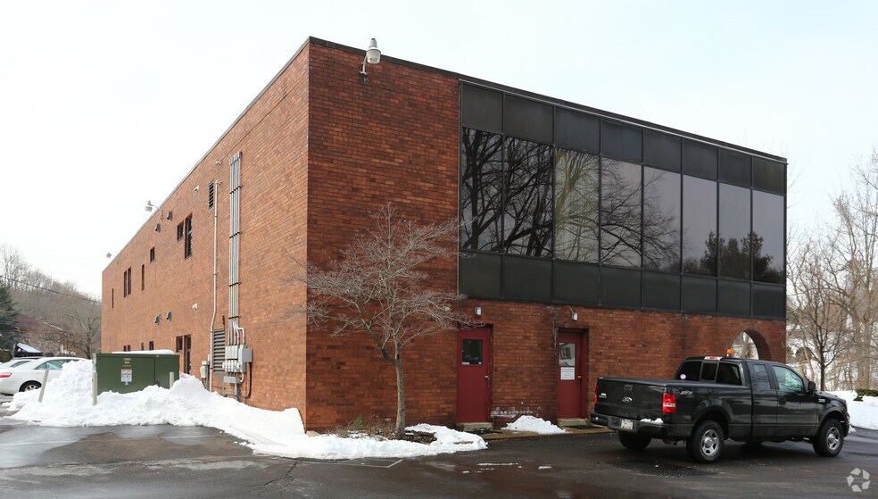 801 Street Rd, Feasterville, PA à louer - Photo de l’immeuble – Image 2 sur 10