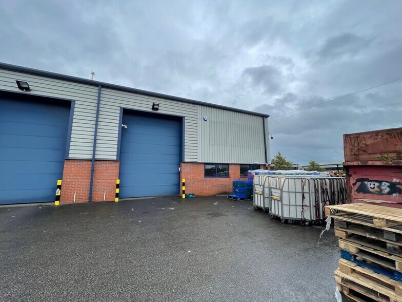 Blakewater Rd, Blackburn à louer - Photo de l’immeuble – Image 1 sur 1