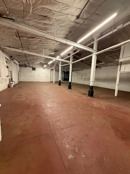 897-901 Frelinghuysen Ave, Newark, NJ à louer - Photo de l’immeuble – Image 2 sur 8