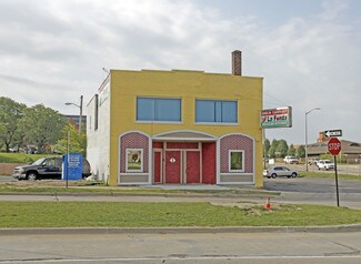 Plus de détails pour 72 Auburn Ave, Pontiac, MI - Local commercial à louer