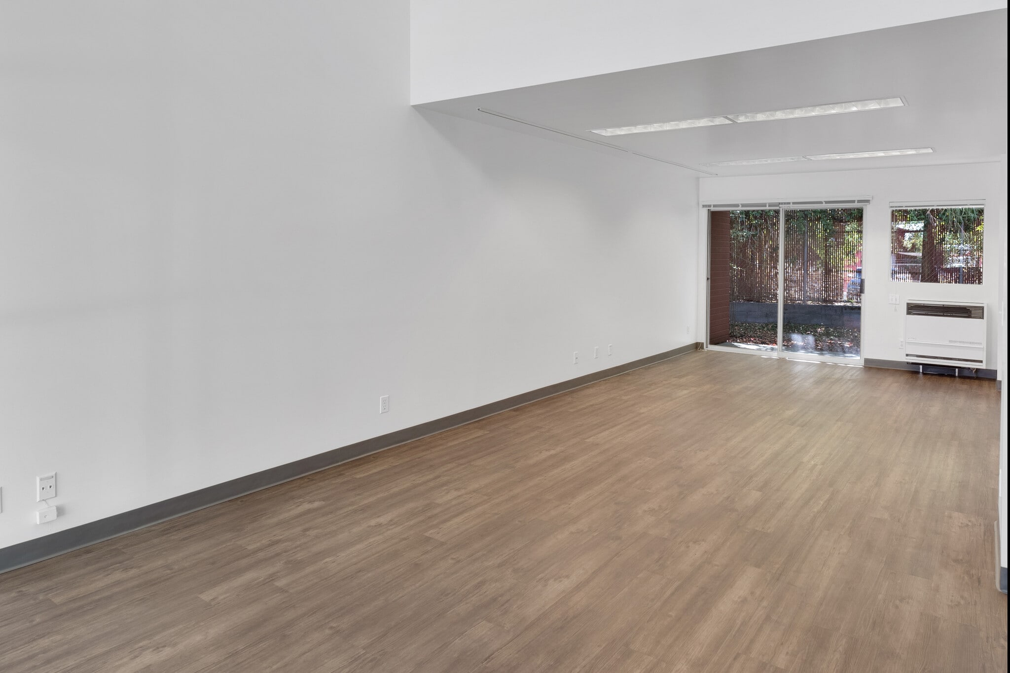 303 Potrero St, Santa Cruz, CA à louer Photo intérieure– Image 1 sur 19