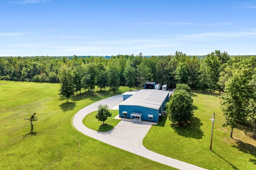 456 Lakewood Park Rd, Beechgrove, TN à vendre - Photo de l’immeuble – Image 2 sur 63
