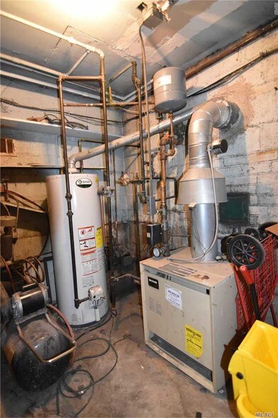 15009 89th St, Howard Beach, NY à louer - Photo intérieure – Image 3 sur 34