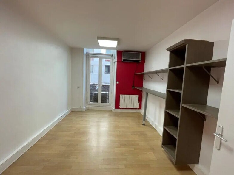 51 Rue Sainte, Marseille à louer - Photo de l’immeuble – Image 2 sur 10